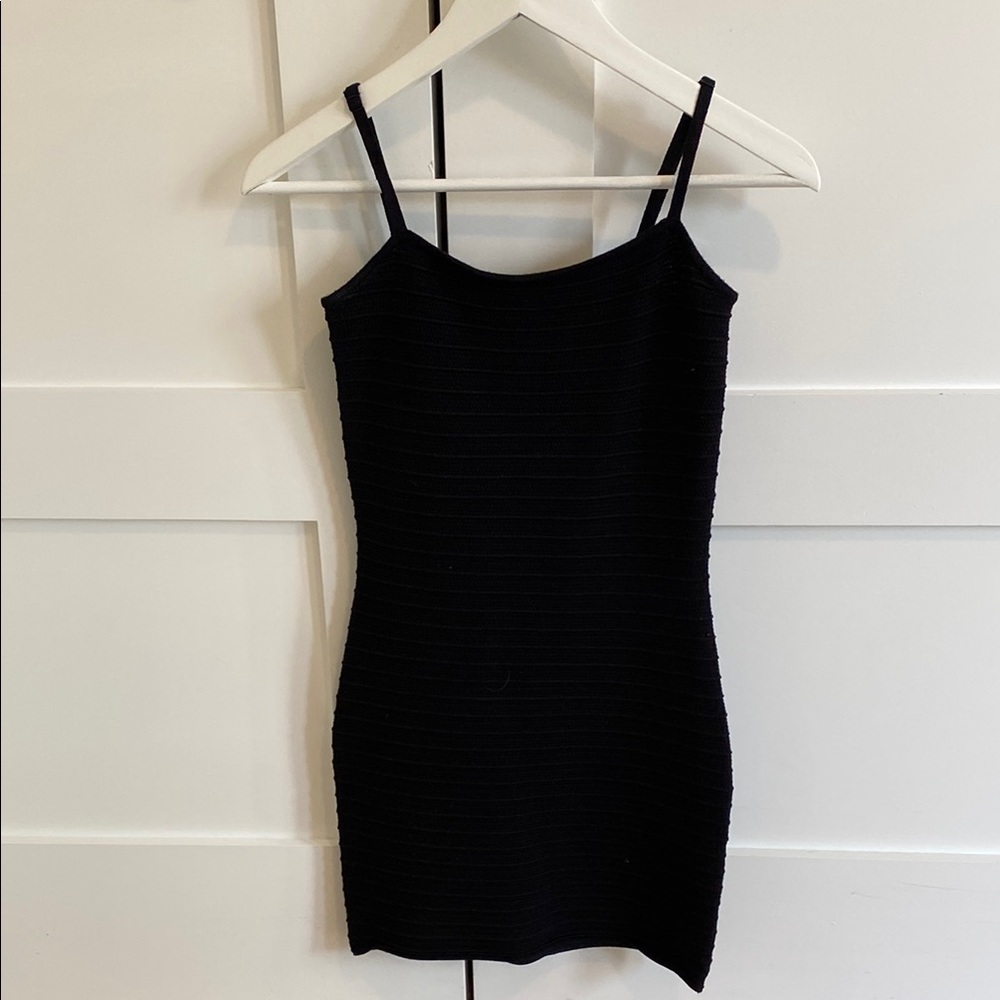 Elegant Black Sleeveless Dress
